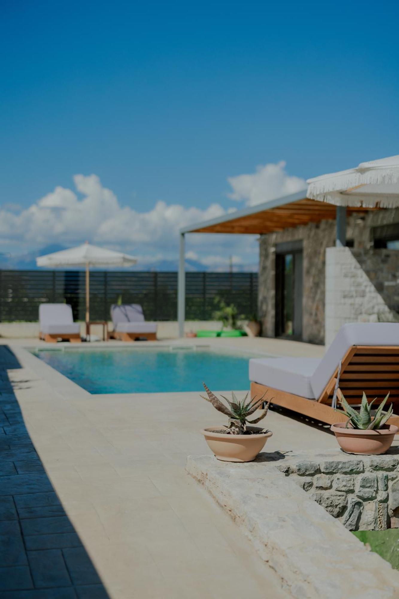 Niama Luxury Apartments Nafplio Exterior photo